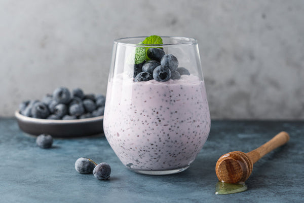 A Registered Nutritionist's Overnight Berry Chia Pudding: A High-Fibre Breakfast