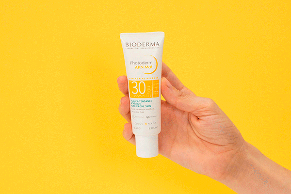 Bioderma Photoderm AKN Mat SPF 30 for Combination Acne-Prone Skin