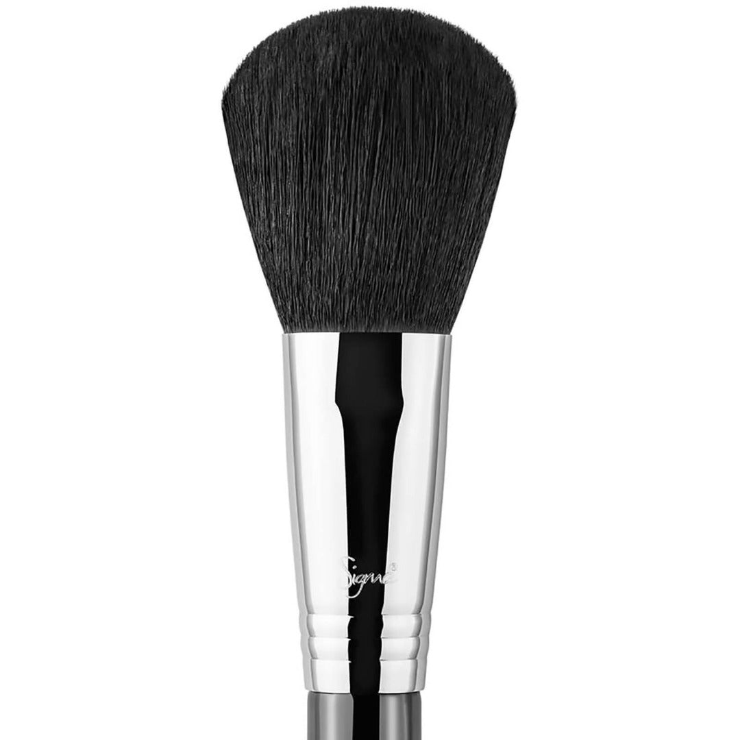 a closeup of a Sigma Beauty F30 - Large Powder Brush