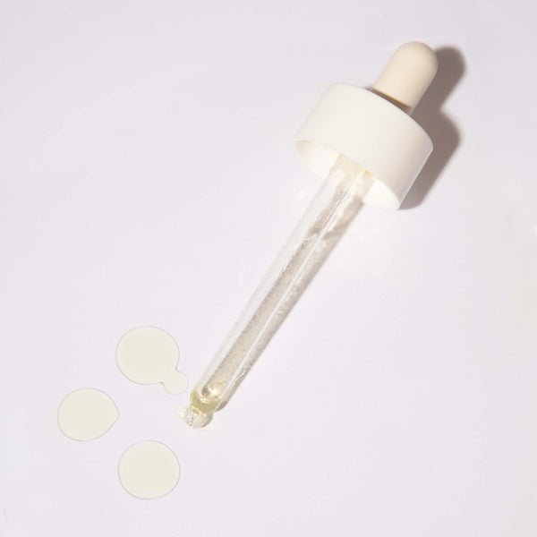 Hello Sunday The One That Makes You Glow Dark Spot Serum SPF40 pipette 