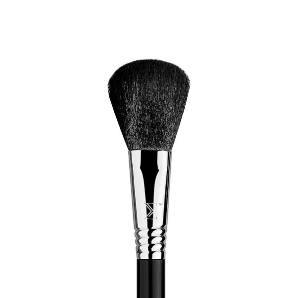 closeup shot of a Sigma Beauty F10 - Powder/Blush Brush